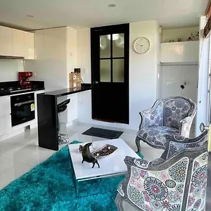  Apartamento Acogedor Estudio Privado En Zona Tranquila Colombia